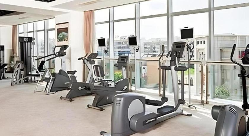 Crowne Plaza Shanghai Pudong By Ihg Экстерьер фото