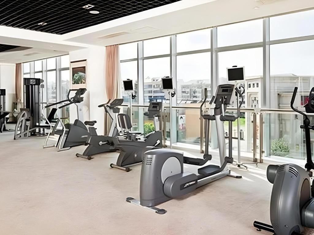 Crowne Plaza Shanghai Pudong By Ihg Экстерьер фото